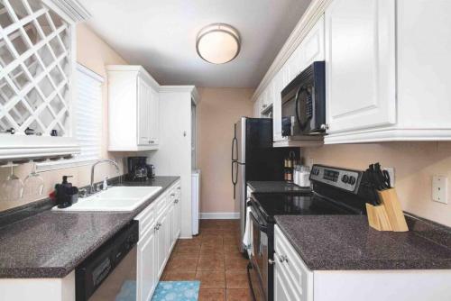 Konyha, Convenient to campus and The Square in Oxford (Mississippi) Konyha, Convenient to campus and The Square in Oxford (Mississippi)