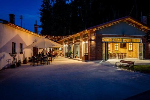 餐廳, Benátky 214 (Benatky 214) in 弗拉諾夫納德迪伊 餐廳, Benátky 214 (Benatky 214) in 弗拉諾夫納德迪伊