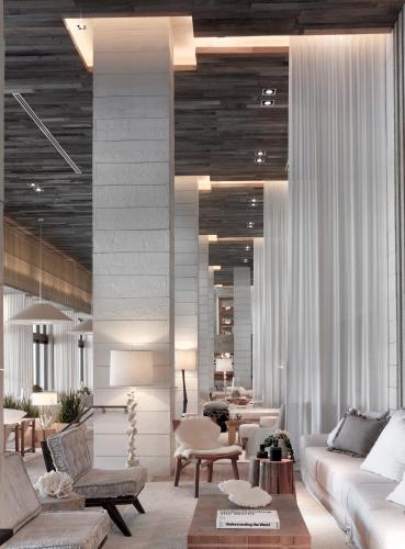 Előcsarnok, 1 Hotel South Beach near Bass Művészeti Múzeum Előcsarnok, 1 Hotel South Beach near Bass Művészeti Múzeum