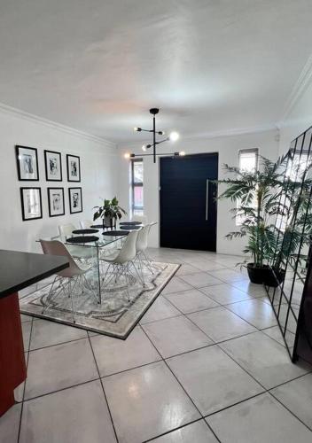 Family Holiday Home Rental in Port Elizabeth in Rowallan Park Family Holiday Home Rental in Port Elizabeth in Rowallan Park