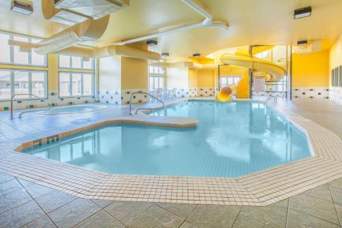 Kilátás, Super 8 by Wyndham Truro NS in Truro (Új-Skócia) Kilátás, Super 8 by Wyndham Truro NS in Truro (Új-Skócia)
