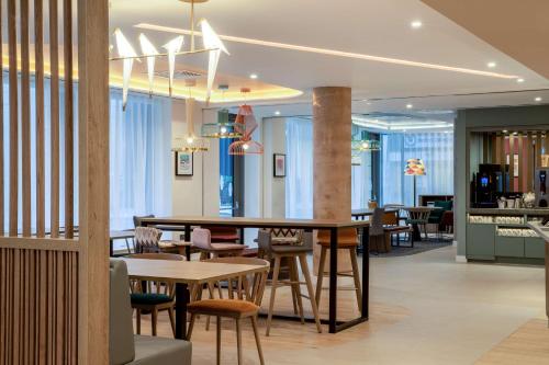 餐飲選擇, 巴斯市希爾頓歡朋酒店 (Hampton by Hilton Bath City) in 巴斯市中心 餐飲選擇, 巴斯市希爾頓歡朋酒店 (Hampton by Hilton Bath City) in 巴斯市中心