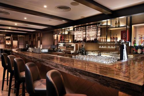 ผับ/เลาจน์, ดับเบิ้ลทรี บาย ฮิลตัน ชาห์ อาลัม ไอ-ซิตี้ (DoubleTree by Hilton Shah Alam i-City) in ชาห์อลาม ผับ/เลาจน์, ดับเบิ้ลทรี บาย ฮิลตัน ชาห์ อาลัม ไอ-ซิตี้ (DoubleTree by Hilton Shah Alam i-City) in ชาห์อลาม