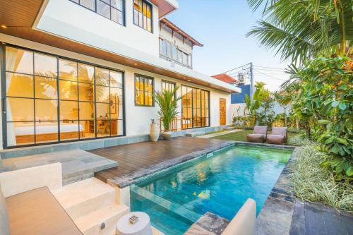 Luxe 4-Bedroom Villa - Private Pool & Fast Wi-Fi