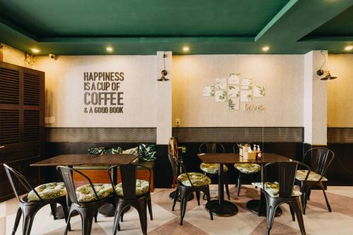 HY Local Budget Hotel by Hoianese - 5 mins walk to Hoi An Ancient Town in Hoi An HY Local Budget Hotel by Hoianese - 5 mins walk to Hoi An Ancient Town in Hoi An