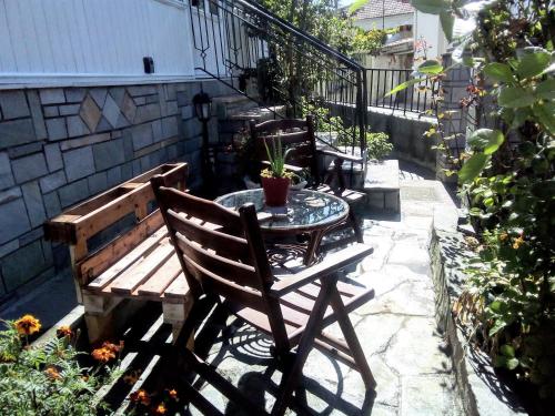 Balcony/terrace, Tanias House in Siatista Balcony/terrace, Tanias House in Siatista