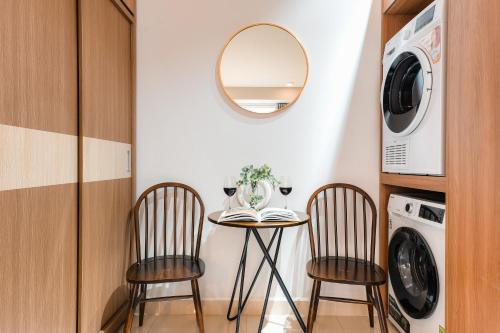 S Lux Apartment in District 4 S Lux Apartment in District 4