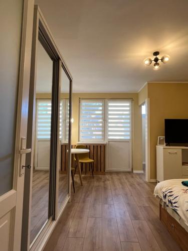 Quiet flat with balcony, free parking included in Cluj- Napoca Quiet flat with balcony, free parking included in Cluj- Napoca