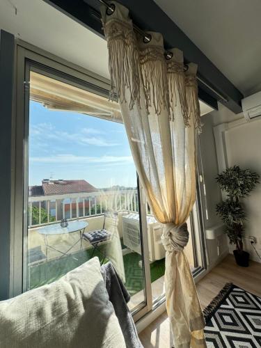 Balcony/terrace, Appartement de charme apercu mer in Frejus City Center Balcony/terrace, Appartement de charme apercu mer in Frejus City Center