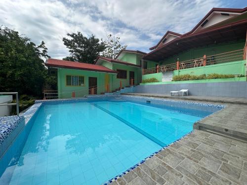 Swimming pool, DODS Apartelle in Santander Swimming pool, DODS Apartelle in Santander