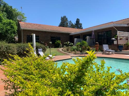 Footprints Self Catering Indoor Heated Pool and Fireplaces in Lanseria Footprints Self Catering Indoor Heated Pool and Fireplaces in Lanseria