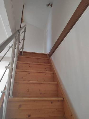 La RIVIERA maison avec riviere et jardin 35Mins de PARIS RER C a 600m pour Tour Eiffel ORLY airport in Arpajon La RIVIERA maison avec riviere et jardin 35Mins de PARIS RER C a 600m pour Tour Eiffel ORLY airport in Arpajon