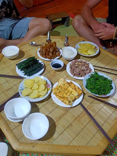 Triệu Chương Homestay (Trieu Chuong Homestay) in Dam Thuy Triệu Chương Homestay (Trieu Chuong Homestay) in Dam Thuy