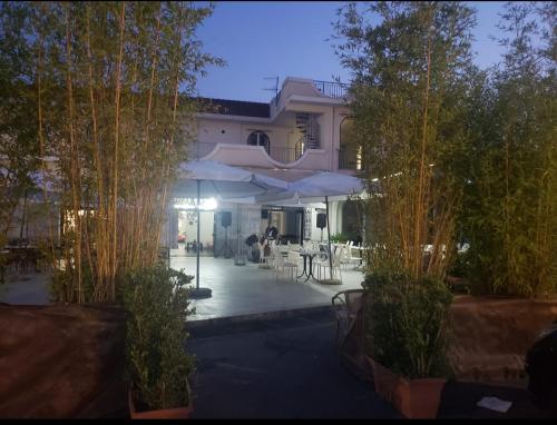 max hotel e restaurant in Salerno max hotel e restaurant in Salerno