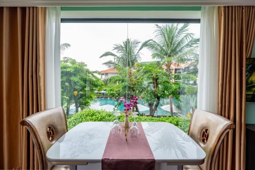 View, Bel Marina Hoi An Resort near Fukian Assembly Hall (Phuc Kien) View, Bel Marina Hoi An Resort near Fukian Assembly Hall (Phuc Kien)
