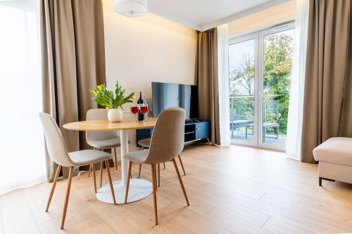 Létesítmények, Marina Nautica - nowy, parking podziemny, winda, Netflix i Max, TV55" in Ilawa Létesítmények, Marina Nautica - nowy, parking podziemny, winda, Netflix i Max, TV55" in Ilawa