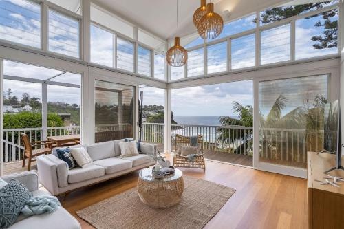 The Bungan - Beachfront W Access To Bungan Beach in Northern Beaches The Bungan - Beachfront W Access To Bungan Beach in Northern Beaches