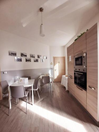 Kitchen, B&B Solimo in Sulmona Kitchen, B&B Solimo in Sulmona