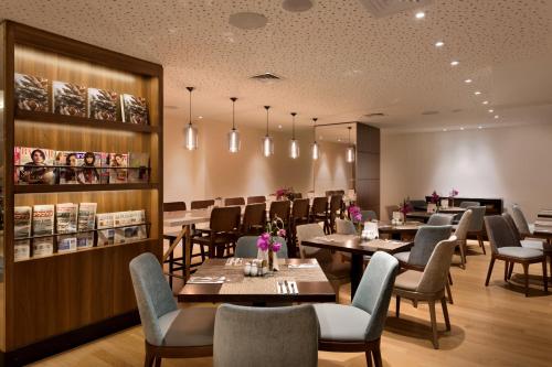 Restaurant, Sea Tower Hotel By Isrotel Design in Tel Aviv Restaurant, Sea Tower Hotel By Isrotel Design in Tel Aviv