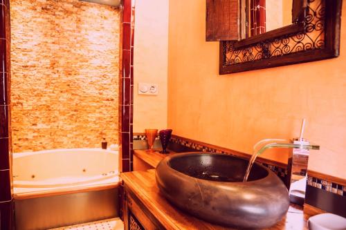 This photo about Juan Valiente shared on HyHotel.com