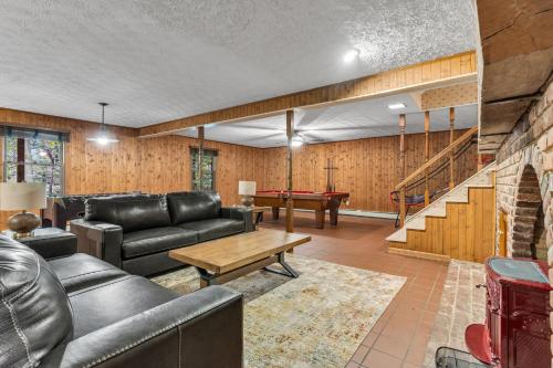 Star Gazer Luxury A-Frame Wood Cabin. Near York/Harrisburg/Hershey/Lancaster in 요쿰타운 Star Gazer Luxury A-Frame Wood Cabin. Near York/Harrisburg/Hershey/Lancaster in 요쿰타운