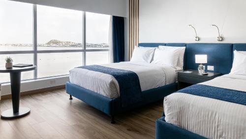 Wyndham Guayaquil, Puerto Santa Ana in Guayaquil Wyndham Guayaquil, Puerto Santa Ana in Guayaquil