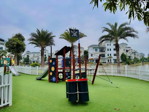 Playground, The LuxHomes Apartment ᵀᴹ I HOT Đoc Đao Nhat Vinhomes Marina in Rao Bridge Playground, The LuxHomes Apartment ᵀᴹ I HOT Đoc Đao Nhat Vinhomes Marina in Rao Bridge