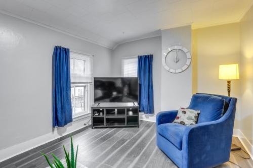 Pet-Friendly Auburn Apartment with Balcony! in Auburn Pet-Friendly Auburn Apartment with Balcony! in Auburn