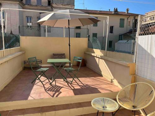AMAZING STUDIO - GRANDE TERRASSE - COEUR DE VILLE - WIFI - AC