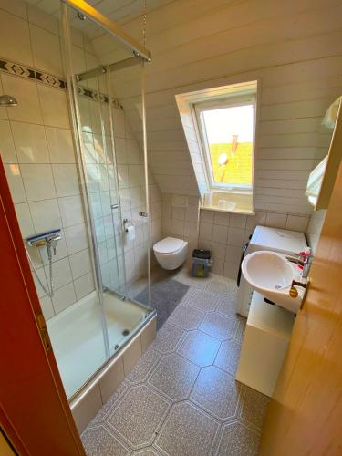 Bathroom, Ferienzimmer Fischach in Fischach Bathroom, Ferienzimmer Fischach in Fischach