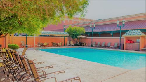 Piscina, Boulder Station Hotel in East of The Strip Piscina, Boulder Station Hotel in East of The Strip