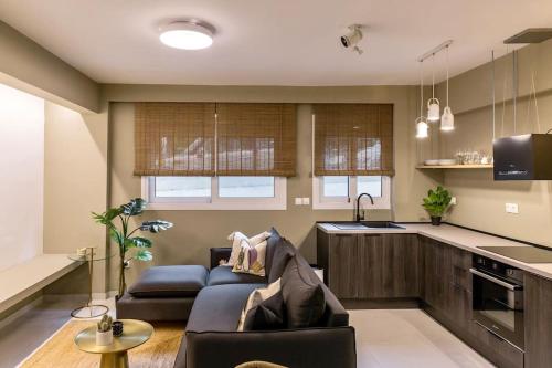 An Urban Nest in Athens