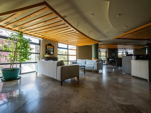 Vestíbulo, Bodrum Beach Resort in Bodrum Vestíbulo, Bodrum Beach Resort in Bodrum