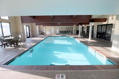 Swimming pool, Country Inn & Suites by Radisson, Council Bluffs, IA in Council Bluffs (IA) Swimming pool, Country Inn & Suites by Radisson, Council Bluffs, IA in Council Bluffs (IA)