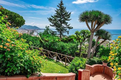 Taman, Hotel Villa Poseidon & Events in Salerno Taman, Hotel Villa Poseidon & Events in Salerno