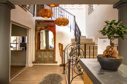 Lobi, Chateau de Marine Boutique Hotel & Wellness in Struisbaai Lobi, Chateau de Marine Boutique Hotel & Wellness in Struisbaai