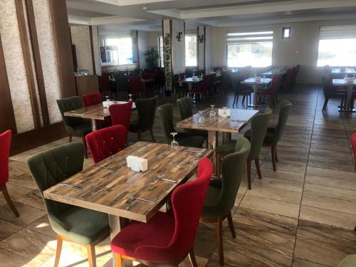 Restaurant, Kayi Snow Hotel in Sarıkamıs Restaurant, Kayi Snow Hotel in Sarıkamıs