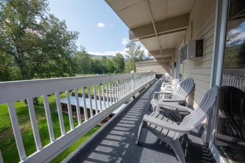 balkon/terras, Sugarloaf Inn in Carrabassett Valley (ME) balkon/terras, Sugarloaf Inn in Carrabassett Valley (ME)
