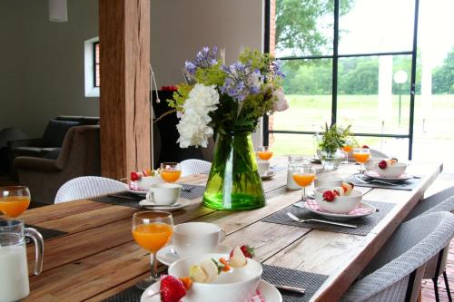 This photo about B&B O-Lit shared on HyHotel.com