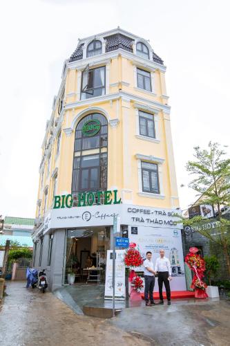 Vista exterior, Big Hotel Huế in Hue Vista exterior, Big Hotel Huế in Hue