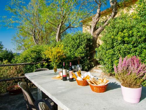 Holiday Home Merlot by Interhome in Peccioli Holiday Home Merlot by Interhome in Peccioli