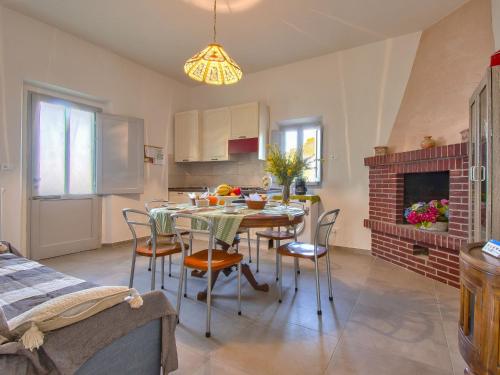 Holiday Home Merlot by Interhome in Peccioli Holiday Home Merlot by Interhome in Peccioli