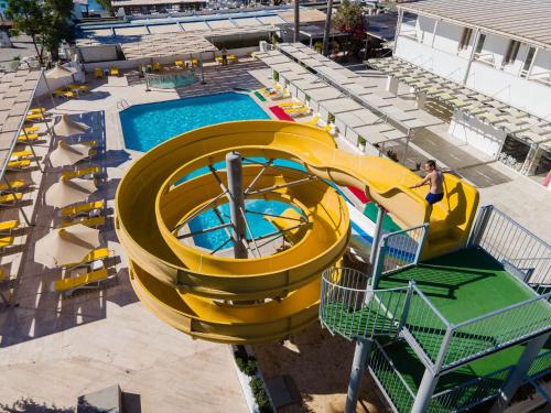 Aquapark, Petunya Beach Resort in Ortakent Aquapark, Petunya Beach Resort in Ortakent