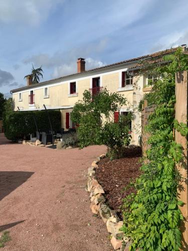 Gîte les Mirabelles (Gite les Mirabelles) in Argenton L'Eglise Gîte les Mirabelles (Gite les Mirabelles) in Argenton L'Eglise