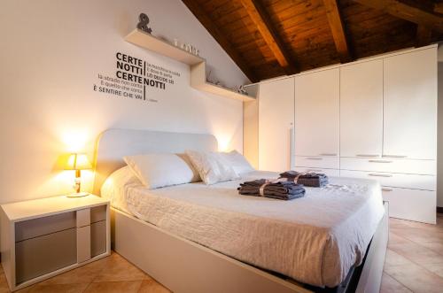 Guestroom, Casa Quarto di Luna in Granarolo Dell'emilia Guestroom, Casa Quarto di Luna in Granarolo Dell'emilia