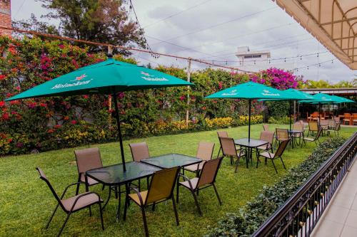 อาหารและเครื่องดื่ม, Hotel La Querencia in อินโฟนาวิต โลส นารันโฆส อาหารและเครื่องดื่ม, Hotel La Querencia in อินโฟนาวิต โลส นารันโฆส