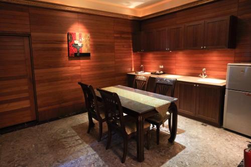 Moon Area Business Leisure Motel in Douliu Township Moon Area Business Leisure Motel in Douliu Township