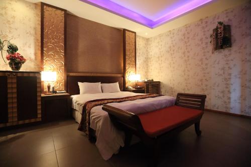 Moon Area Business Leisure Motel in Douliu Township Moon Area Business Leisure Motel in Douliu Township