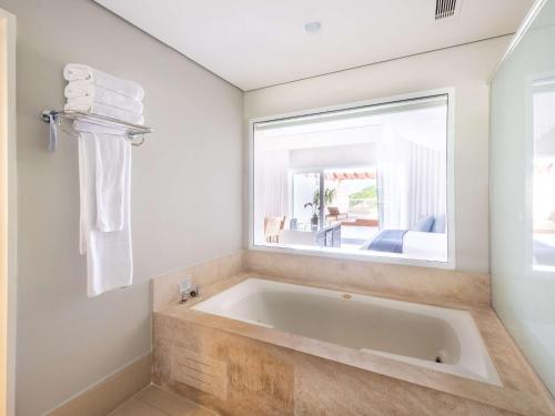 화장실, Hotel Jequitimar Guarujá Resort & Spa By Accor in 과루자 화장실, Hotel Jequitimar Guarujá Resort & Spa By Accor in 과루자
