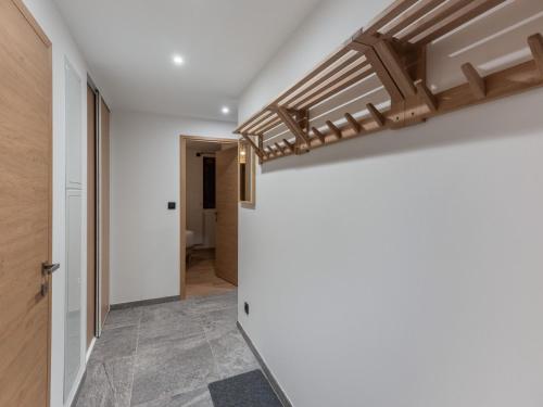 Appartement familial skis aux pieds à Courchevel - 6 personnes, confort moderne - FR-1-563-109 (Appartement familial skis aux pieds a Courchevel - 6 personnes, confort moderne - FR-1-563-109) in Courchevel Appartement familial skis aux pieds à Courchevel - 6 personnes, confort moderne - FR-1-563-109 (Appartement familial skis aux pieds a Courchevel - 6 personnes, confort moderne - FR-1-563-109) in Courchevel